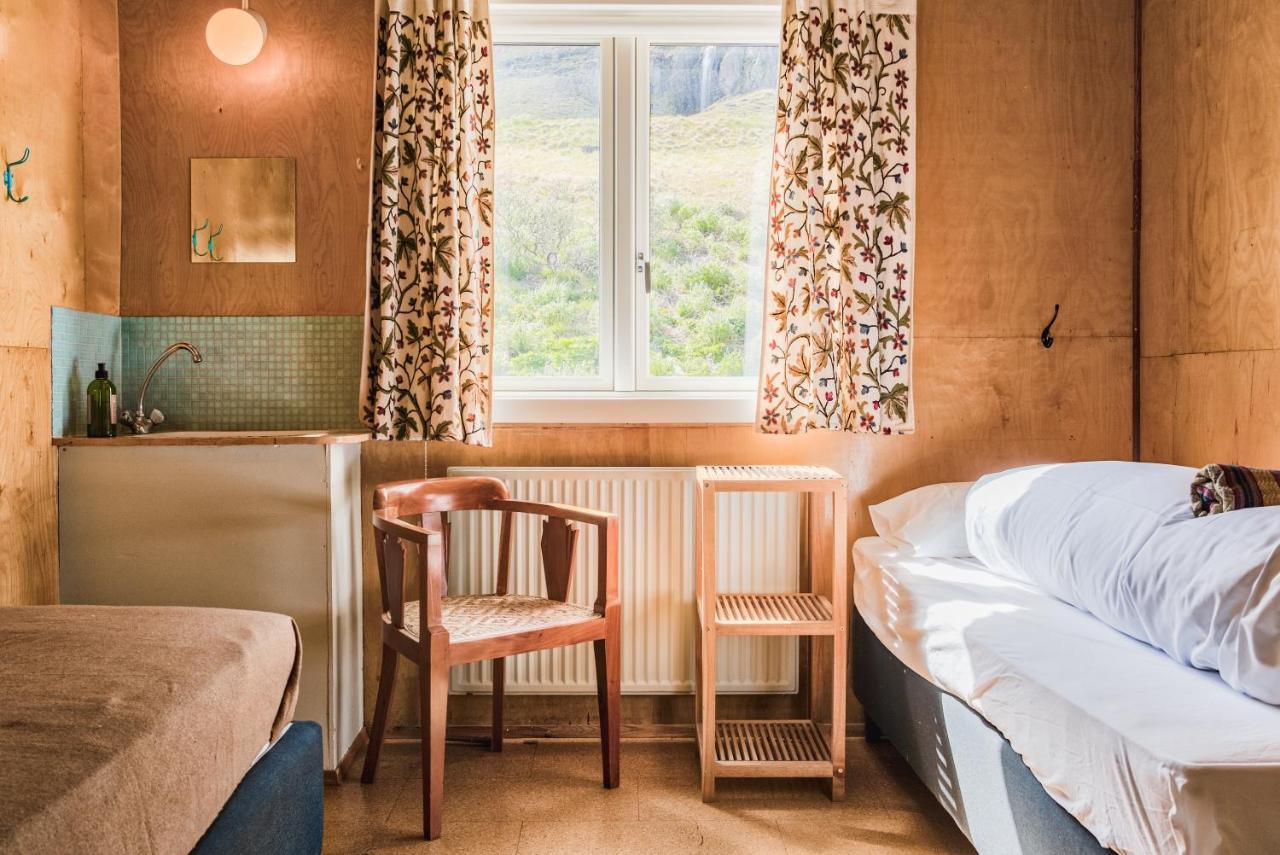 Hafaldan Hi Hostel - Harbour Building Seydisfjordur Екстер'єр фото