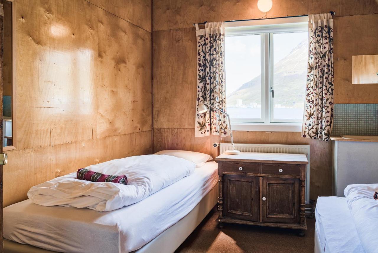 Hafaldan Hi Hostel - Harbour Building Seydisfjordur Екстер'єр фото